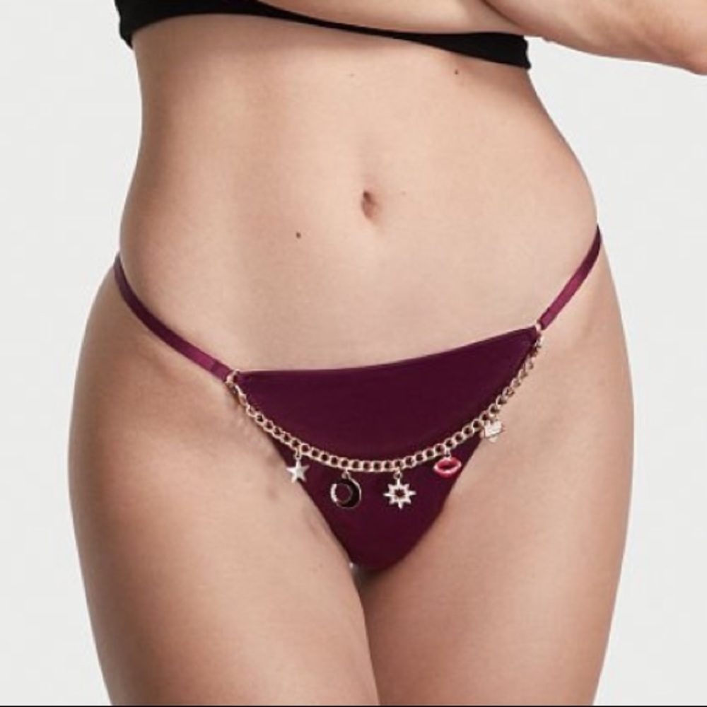 🖤VERY SEXY Charm‎ V-String Panty Victoria’s Secret🖤